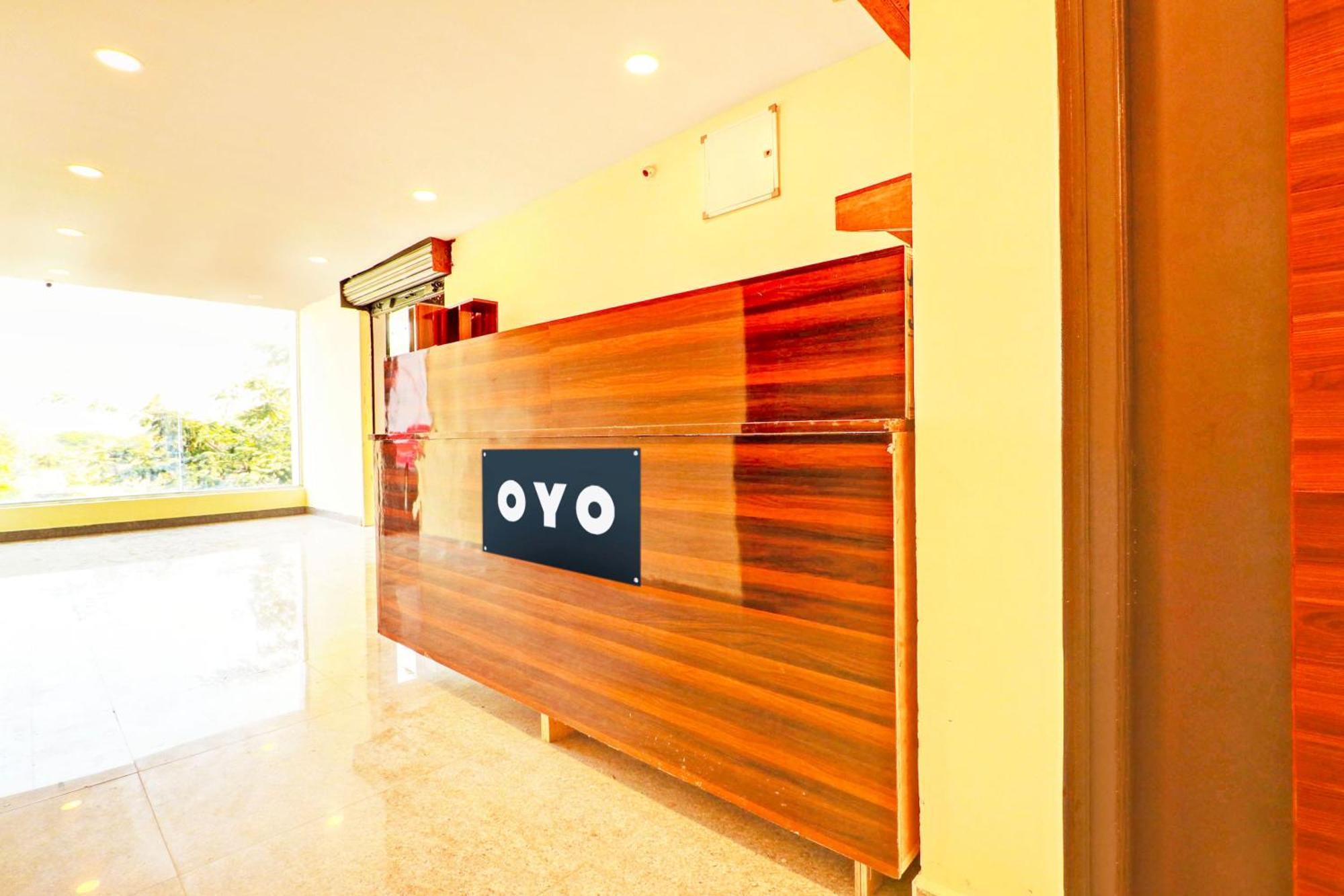 Hotel O R Square Hyderabad Exterior foto
